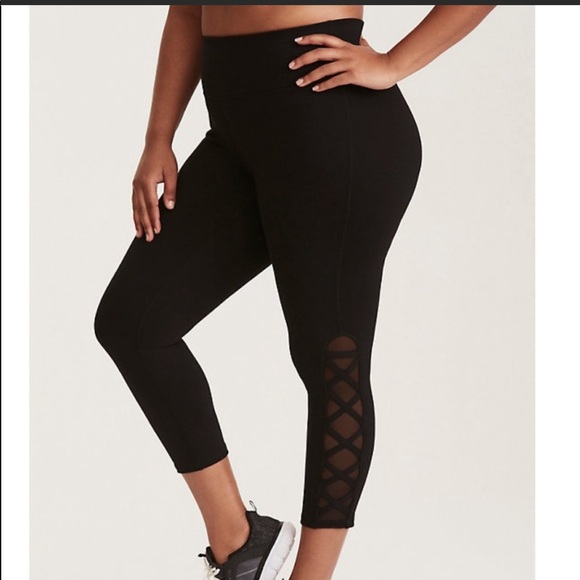 torrid Pants - NWT torrid size 4 mesh & lattice active leggings